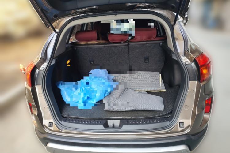 Used Bestune X80 2015 1.8T Automatic Flagship Model Trunk