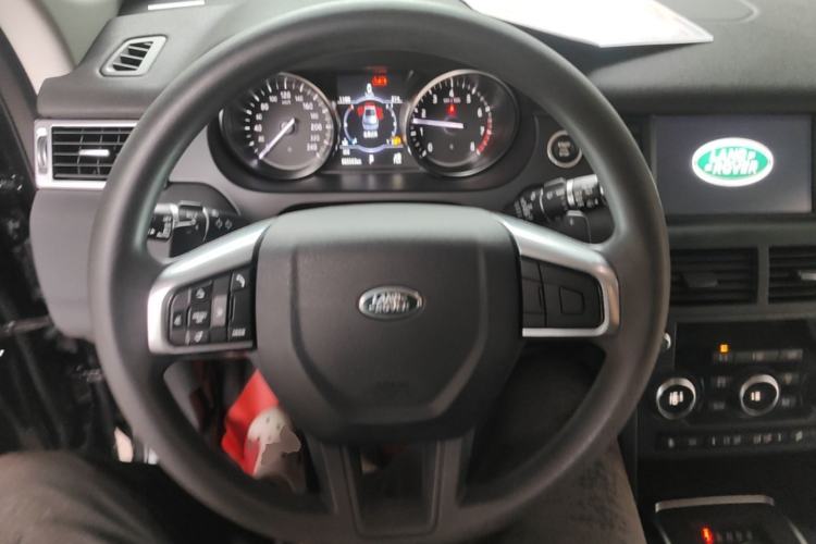 Used Land Rover Discovery Sport 2018 240 PS PURE Edition
