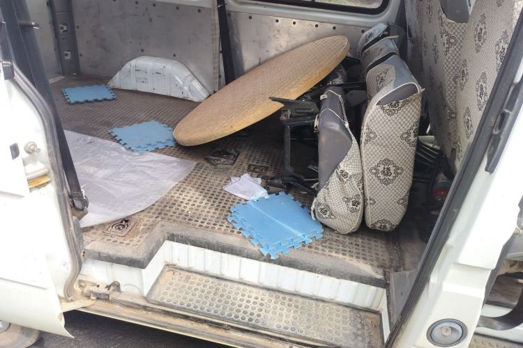 Used JMC Transit 2019 2.8T Commercial Version Short Wheelbase Mid-Roof 6-Seater China VI JX493