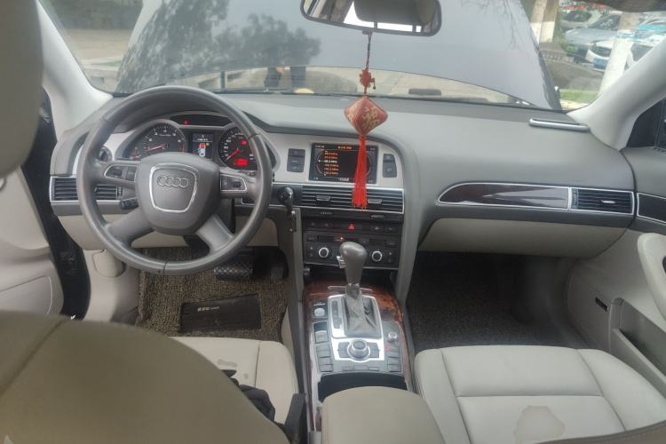 Used Audi A6L 2010 2.4L Technology Edition Center Console