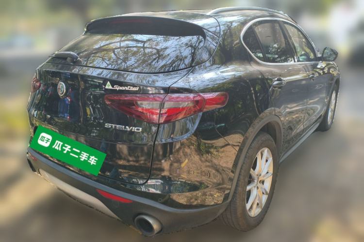 Used Alfa Romeo Stelvio 2017 2.0T 200HP Luxury Edition
