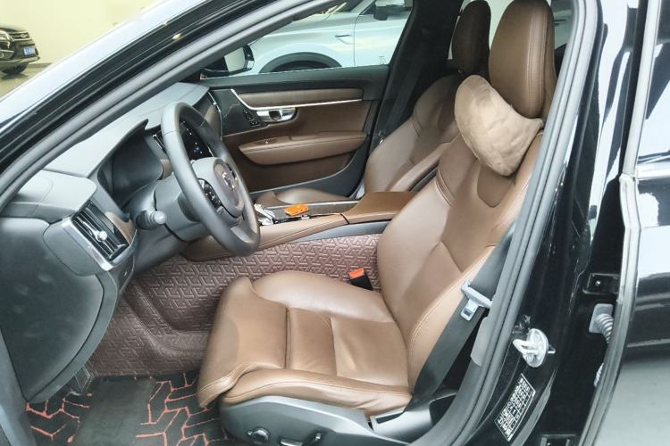 Used Volvo S90 2023 B5 Zhiyuan Luxury Edition