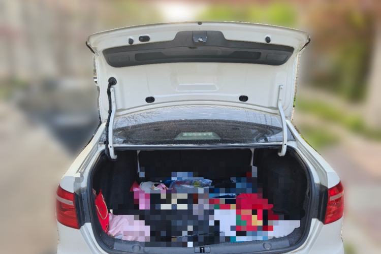 Used Volkswagen Lavida 2013 Restyled Classic 1.6L Automatic Comfort Edition Trunk