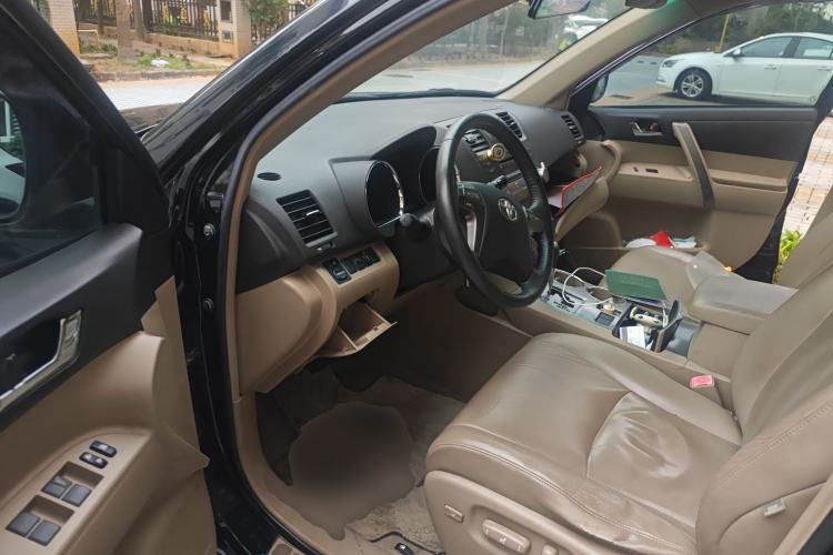 Used Toyota Highlander 2009 2.7L Two-Wheel Drive 7-Seater Luxury Edition
