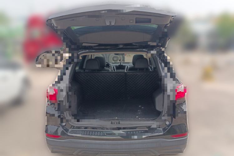 Used Chevrolet Equinox 2019 535T Automatic YuJie Edition China V Standard Trunk