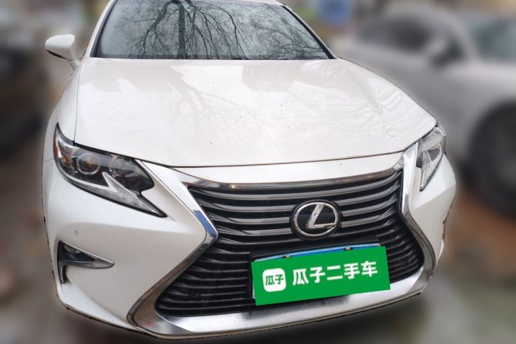 Used Lexus ES 2016 200 Midnight Special Limited Edition
