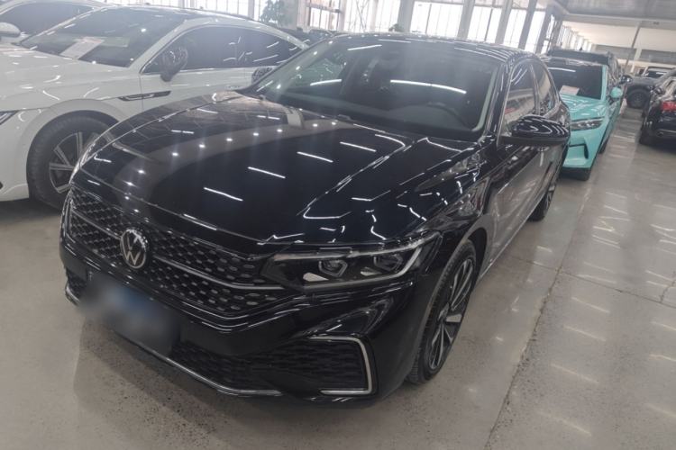 Used Volkswagen Passat 2022 330TSI Starry Luxury Edition