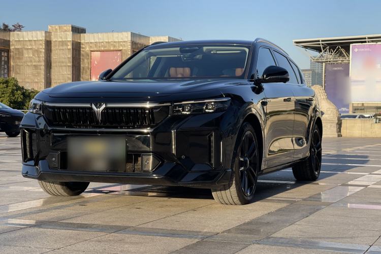 Used VOYAH FREE 2023 Four-Wheel Drive Extended-Range Model with Ultra-Long Range