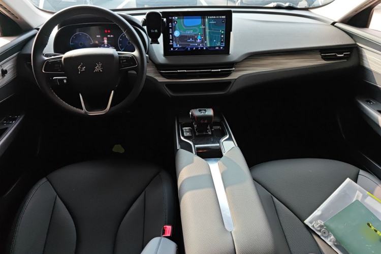 Used Hongqi E-QM5 2024 560km PLUS Center Console