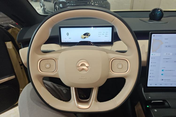 Used Nio ET5 2024 75 kWh Steering Wheel