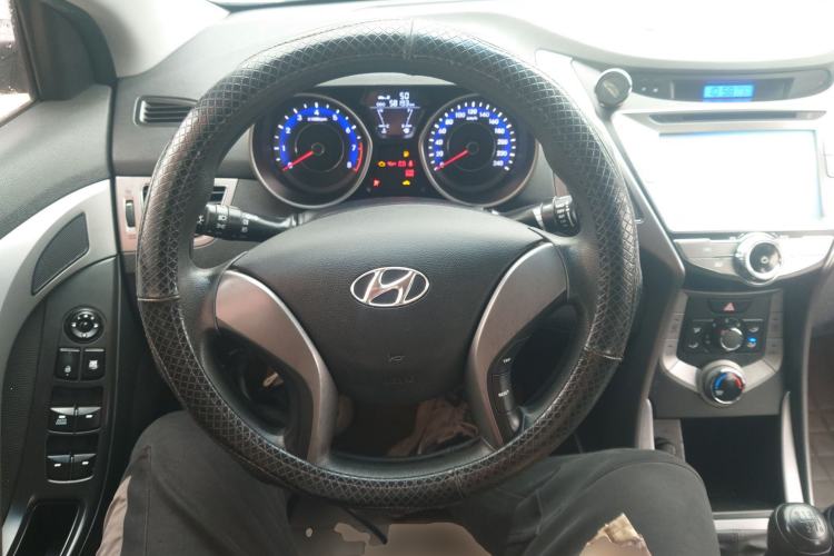 Used Hyundai Elantra (5th Generation / Langdong) 2012 1.6L Manual Fashion Edition
