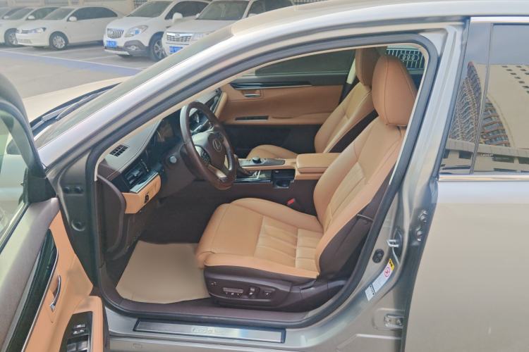 Used Lexus ES 2015 200 Elite Edition
