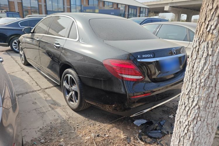 Used Mercedes-Benz E-Class 2017 E 300 L Sporty and Stylish Model