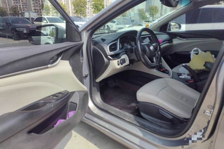 Used Buick GT 2018 15T Dual-Clutch Elite Model China V Standard