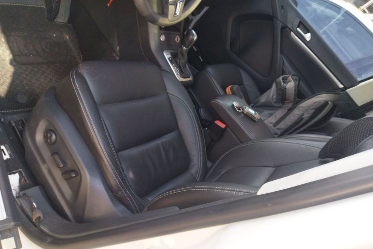 Used Volkswagen Tiguan 2016 300TSI Automatic All-Wheel Drive Luxury Edition Left Front Seat