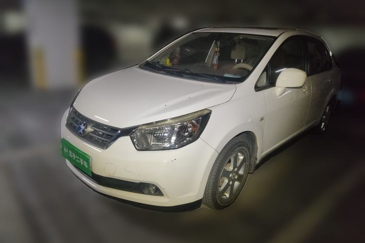 Used Venucia D50 2013 1.6L Manual Luxury Edition