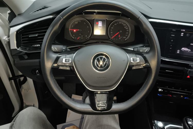 Used Volkswagen Tayron 2022 280TSI Two-Wheel Drive Luxury Smart Connectivity Version
