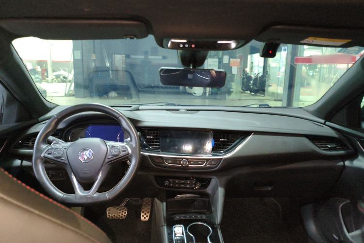 Used Buick Regal 2020 GS 28T Prestige Model