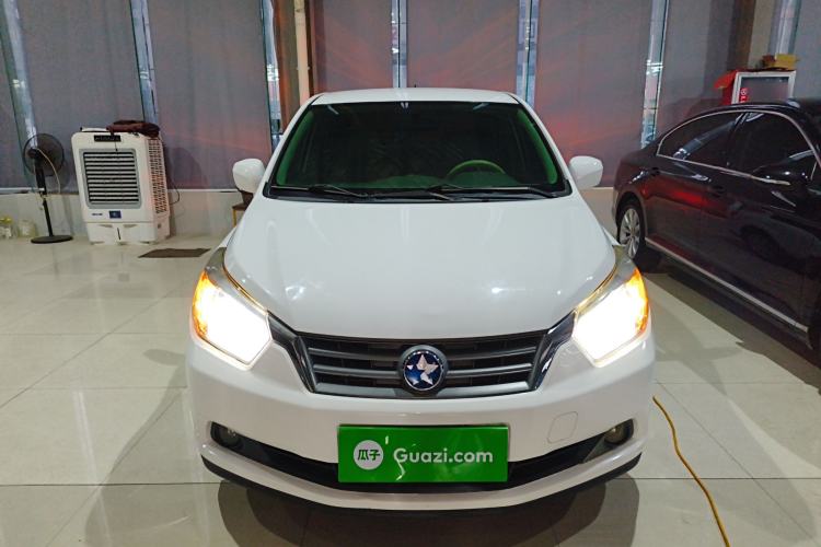 Used Venucia D50 2014 1.6L Manual Splendid Edition