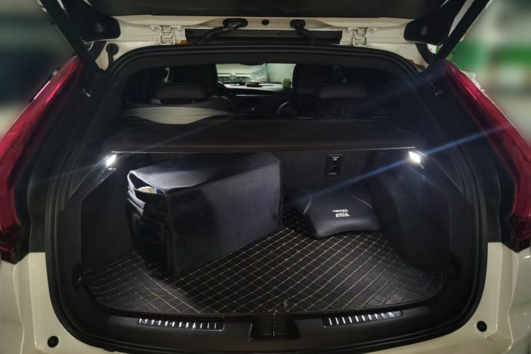 Used Cadillac XT4 2018 28T Two-Wheel Drive Leading Version