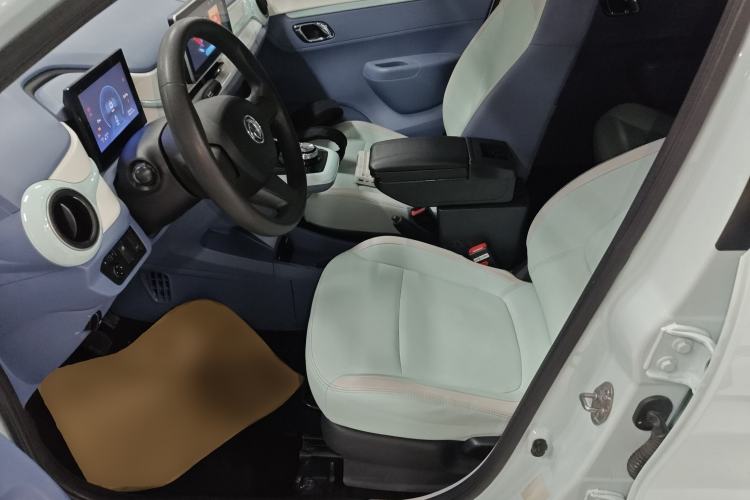 Used Dongfeng NAMMI BOX 2022 Revised Light Wind Edition 201 km Standard Version
