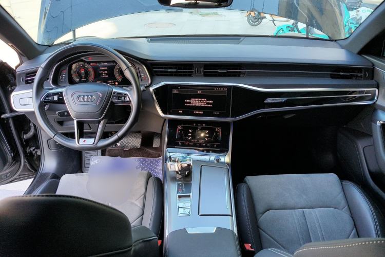 Used Audi A6L 2024 40 TFSI Luxury Dynamic Edition Center Console