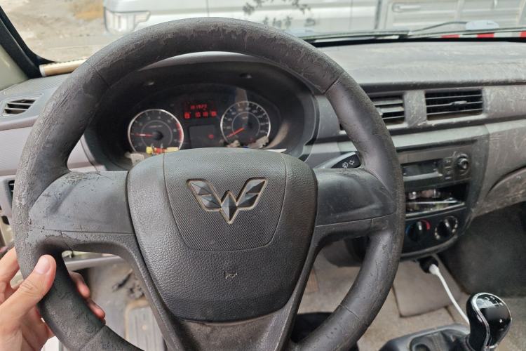 Used Wuling Zhiguang 2015 1.2L S Practical Model LSI Steering Wheel