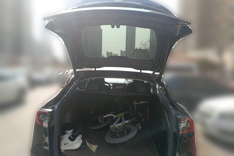 Used Tesla Model Y 2023 Rear-Wheel-Drive Version