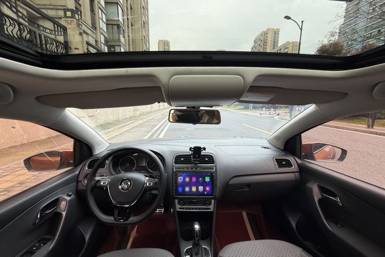 Used Volkswagen Polo 2016 1.6L Cross Polo Automatic Interior 3