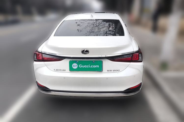 Used Lexus ES 2023 200 Excellence Edition
