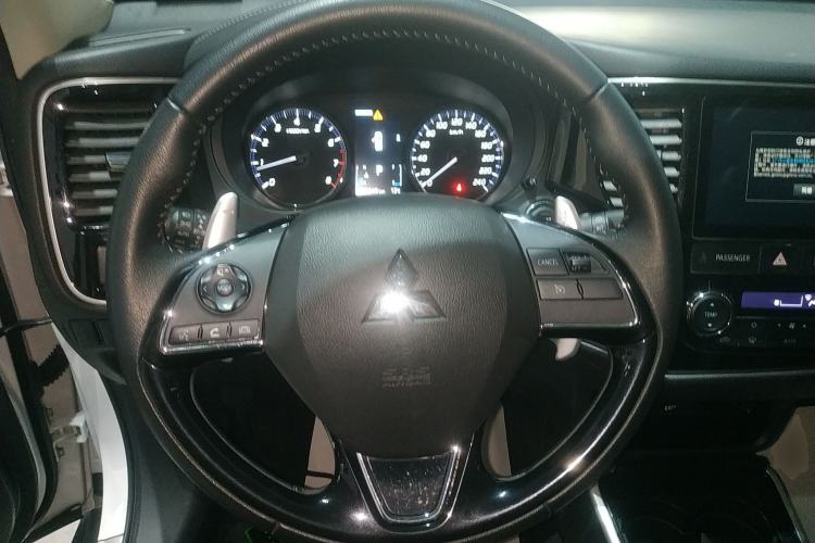 Used Mitsubishi Outlander 2020 2.4L 4x4 Zhi Xiang Edition 5 Seats
