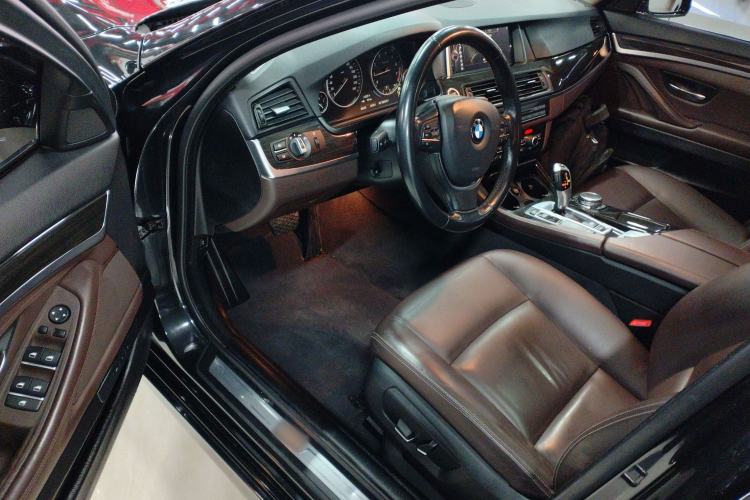 Used BMW 5 Series 2017 525Li Luxury Design Package

