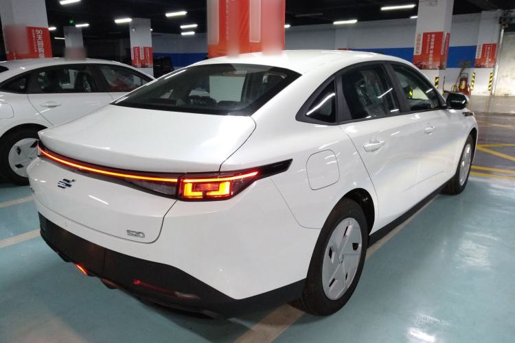 Used CHANGAN OSHAN 520 2025 Standard Edition
