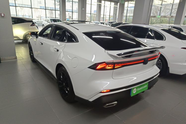 Used Changan UNI-V 2024 1.5T Prestige Edition
