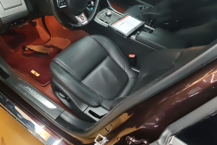 Used Jaguar XFL 2019 XFL 2.0T 250 PS Two-Wheel-Drive Luxury Edition