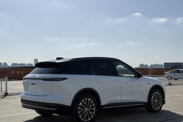 Used Nio ES6 2024 75 kWh Exterior 3