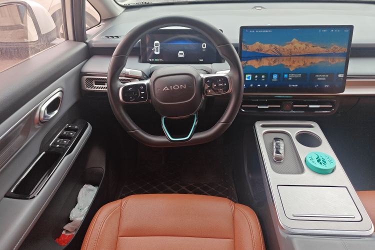 Used AION Y 2023 Plus 610 Enjoy Edition