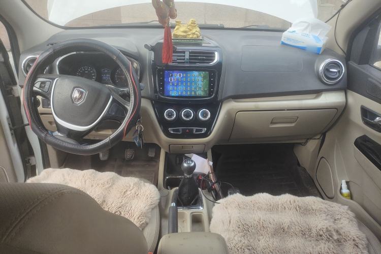 Used Jinbei 750 2015 1.5L Flagship Model