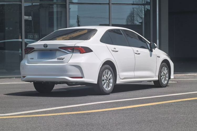 Used Toyota Corolla 2022 Dual-Motor 1.8L E-CVT Pioneer Edition
