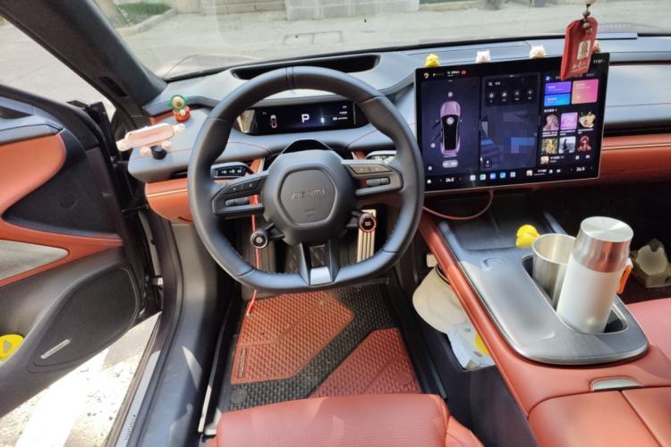 Used Xiaomi Auto SU7 2024 Four-Wheel Drive Ultra-Long Range Advanced Intelligent Driving Max Edition
