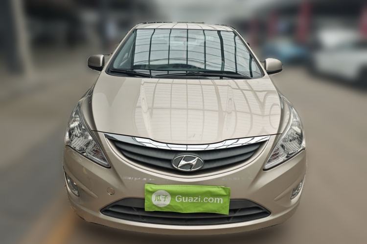 Used Hyundai Verna (older generation) 2010 Sedan 1.4L Manual Comfort GS Front