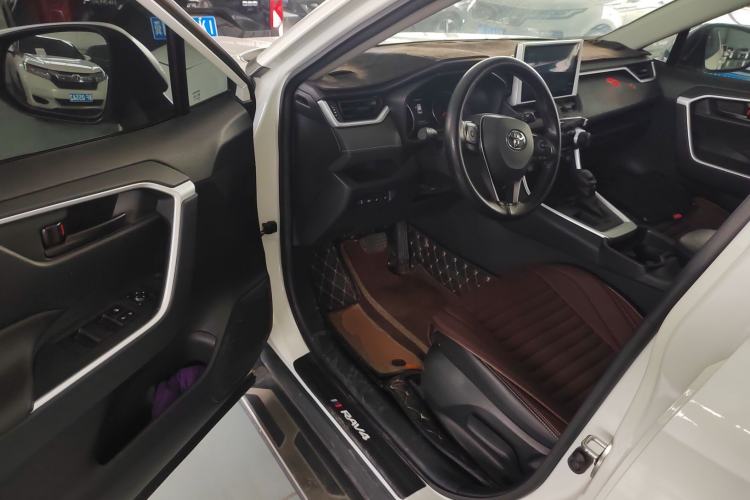 Used Toyota RAV4 2020 2.0L CVT Two-Wheel Drive Urban Edition