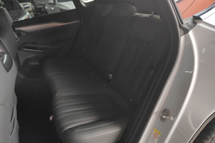 Used BYD Song L EV 2025 Intelligent Driving Version 662 km LiDAR Excellence Edition
