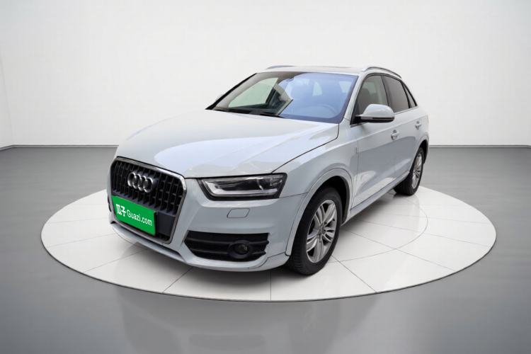 Used Audi Q3 2015 35 TFSI Comfort Model Front Left 45 Deg