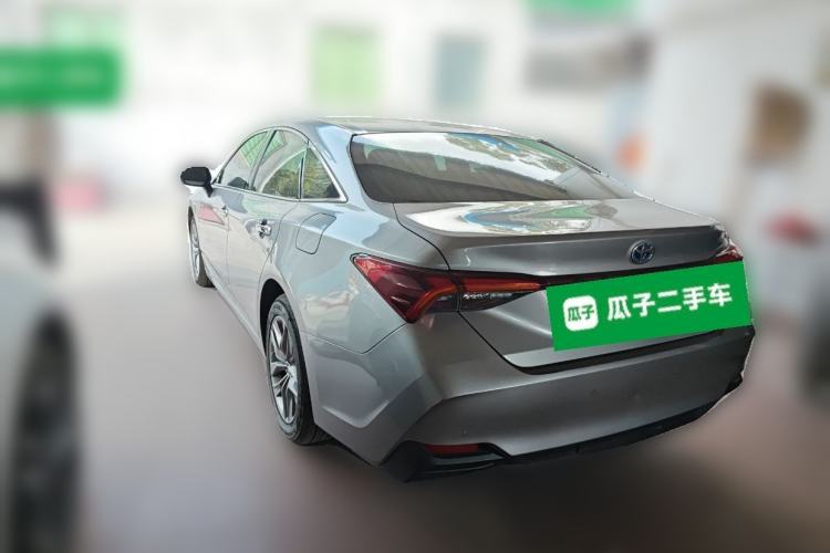 Used Toyota Avalon 2019 Dual-Engine 2.5L Luxury Edition China VI Standard