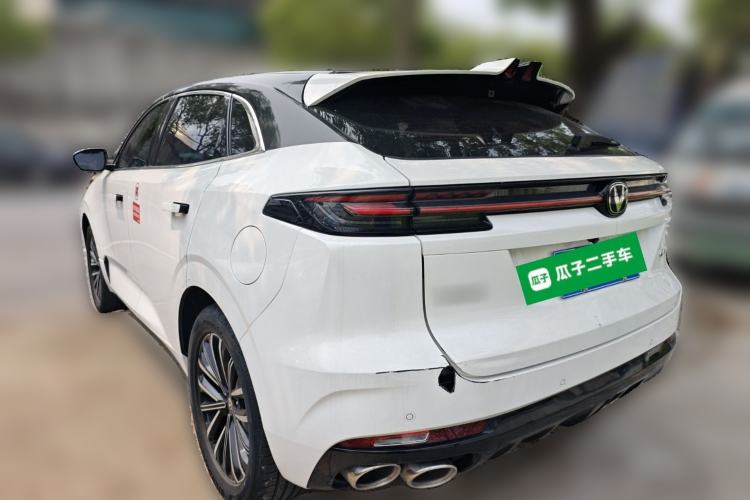 Used CHANGAN UNI-K 2023 2.0T Two-Wheel Drive Enjoyment Version
