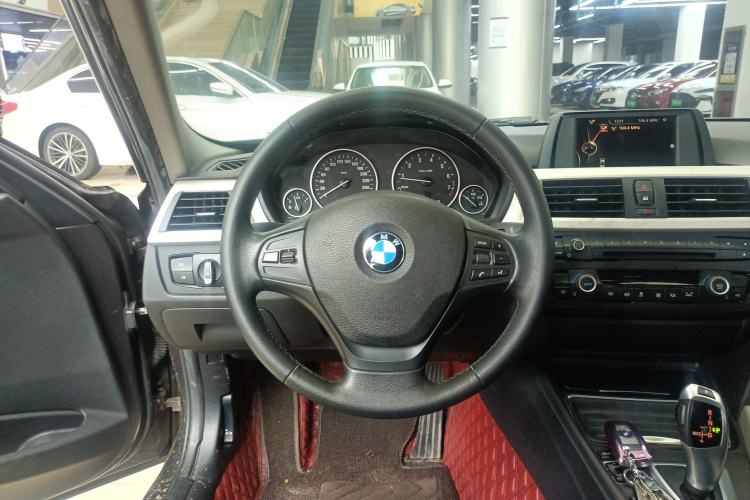 Used BMW 3 Series 2015 320Li Luxury Edition Fashion Model
