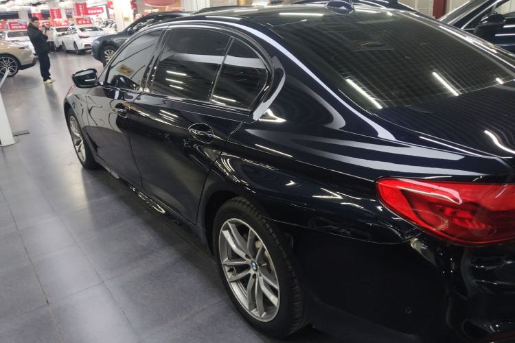 Used BMW 5 Series 2019 525Li M Sport Package
