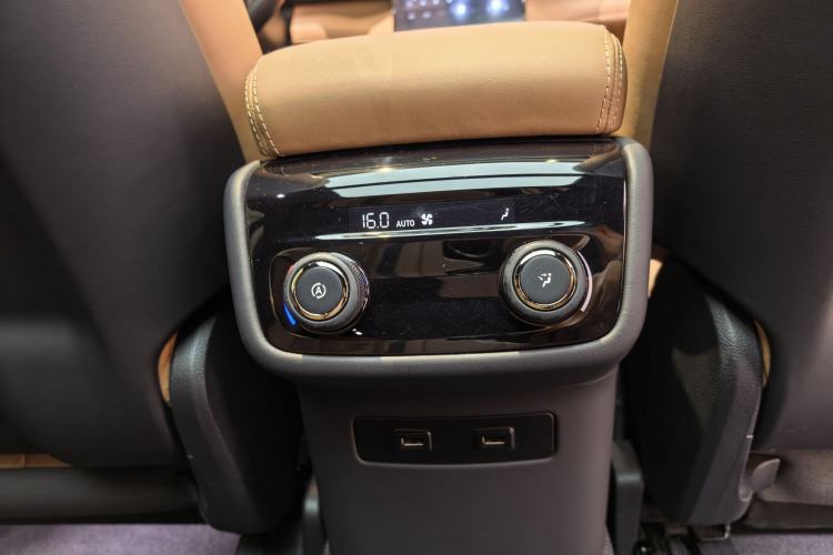 Used Nio ES8 2020 415 KM Signature Edition 7-Seater Version
