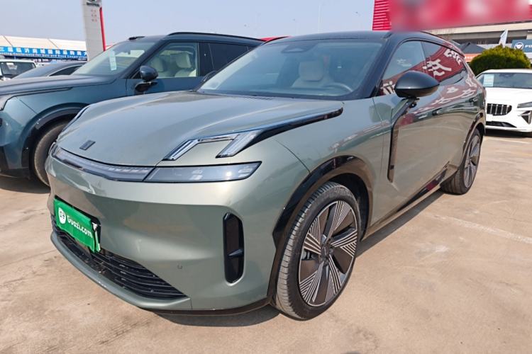 Used Lynk & Co 08 EM-P 2025 220 km All-Wheel-Drive Performance Halo